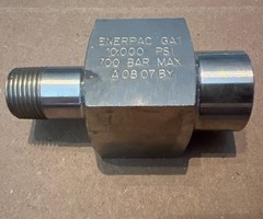 Enerpac GA1, Gauge Adaptor, 1/2 in. NPT Gauge Port, 10,000 psi