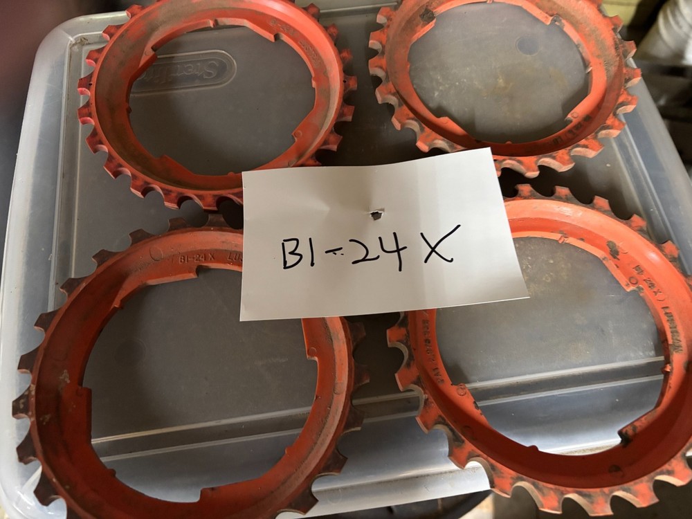 4 Lustran (Plastic) John Deere Planter Plates # B1-24X