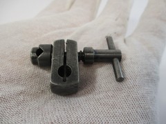Dial Indicator SNUG Height Gage Sleeve Clamp 1/4″ Upright x 1/4″ Mount Hole VGC
