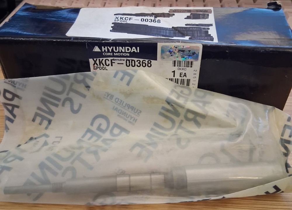 (XKCF-00368) Hyundai Forklift Clutch Piston Spool – New in Box