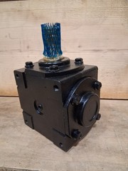 GTM Right Angle Gearbox 1″ shaft ratio 1:1.5 Both Shafts Keyed 2390-0606