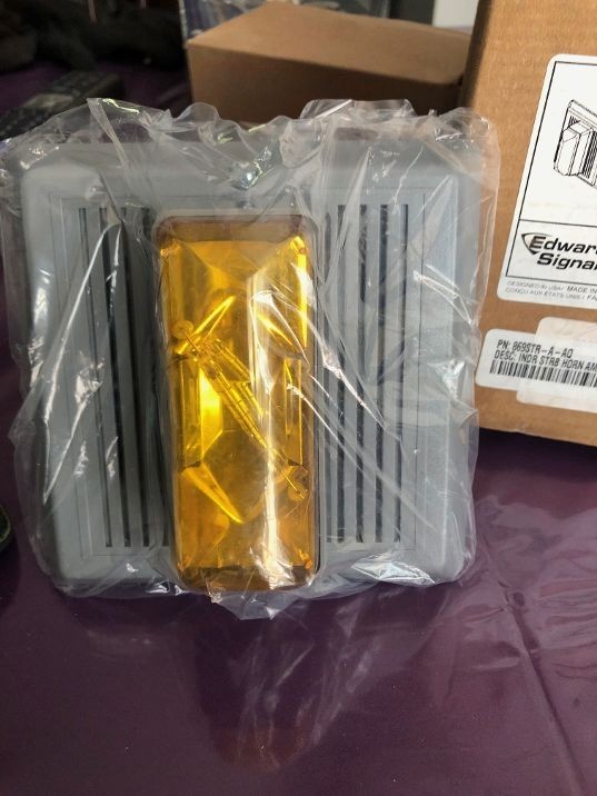 Edwards Signaling-869STRA-AQ-Amber Strobe & Horn 24V AC/DC 24VCA/CC new $38