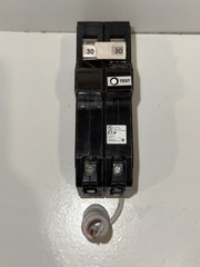 Eaton CHN230GF 30A Ground Fault Circuit Breaker *NOB* Tie Bar Is Broken