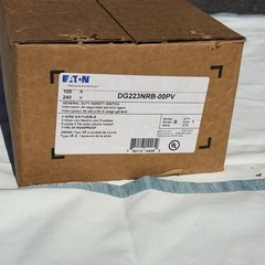 Eaton 100A DISCONNECT SWITCH OUTDOOR 3PHASE 240V FUSE TYPE NEMA 3R EATON