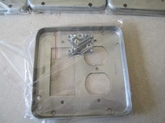 GARVIN 72C51 Cover, 4-11/16 in L x 4-11/16 in W x 1/2 in D, Duplex & Decorative
