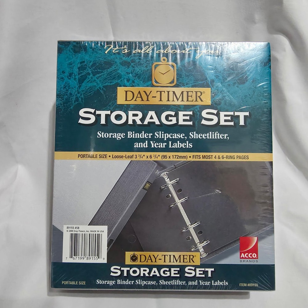 Acco Brands Day-Timer Storage Binder Set W/ Slipcase Desk Size 80045 45b