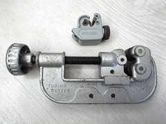 General Tubing Cutter 1/4″-1-1/2″ & Ridgid Close Quarters Cutter 1/8″-5/8″