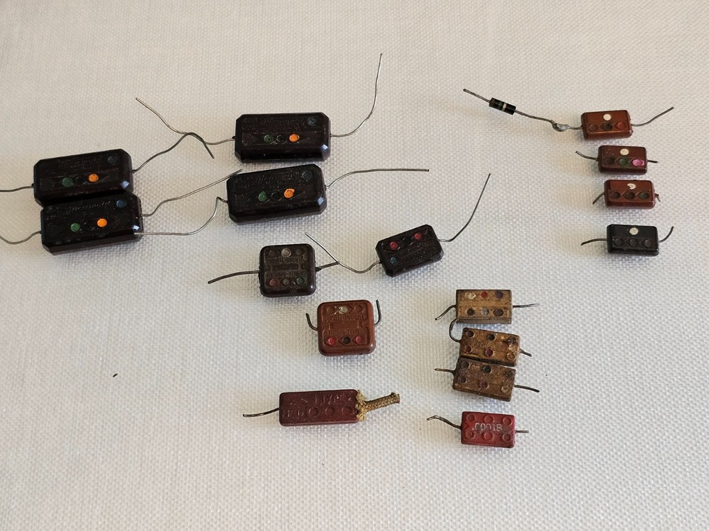 Vintage Mixed Lot Domino Style Mica Capacitors 15 pcs various values