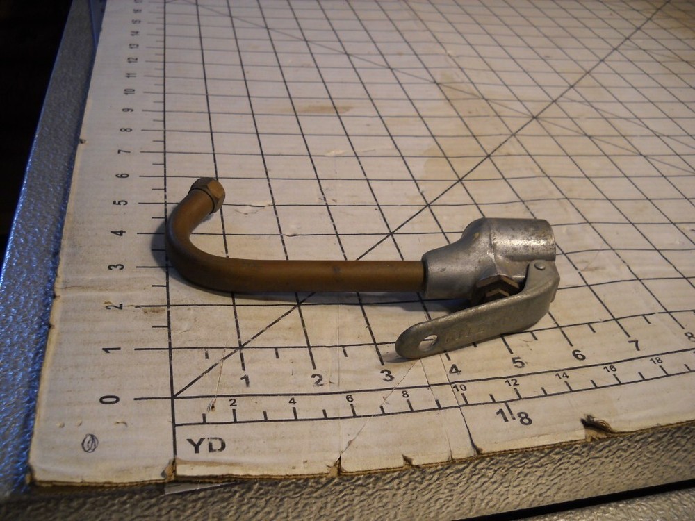 Milton Lever Style Blow Gun 1” Female, Single Air Nozzle