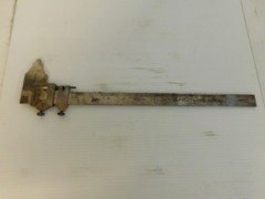 THE L.S. STARRETT CO NO 122 CALIPER (MCE185)