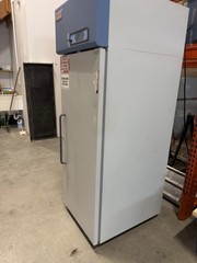 Thermo Scientific Revco ULT2330A20 -30°C Upright Lab Freezer 23.3 Cu Ft 115V