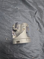 ISCAR 2″ Indexable Face Mill SM D2.00-1.00-1.00-M 1″ Bore 4 Insert Used.