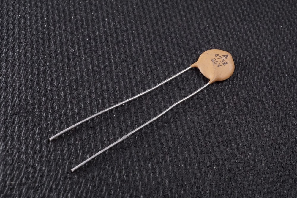 Matsushita Ceramic Disc Capacitor 0.047uF 47nF 25V 9.7mm Dia Tan Vintage NOS