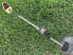 Tesoro DIABLO uMAX Metal Detector w/ 10″ Elliptical Coil, Battery, Manual- Nice!