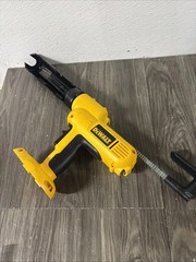 DEWALT DC545 18V XRP Cordless Caulk Adhesive Gun 10oz Tested Working Tool Only