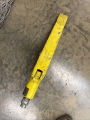 Enerpac WR15 .75 Ton Hydraulic SpreadER Cylinder 11.5 in Maximum Spread
