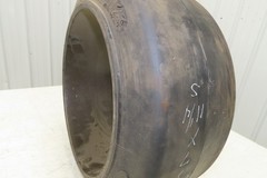Forklift Tire 16-1/4x7x11-1/4 Smooth Press-on Black Rubber