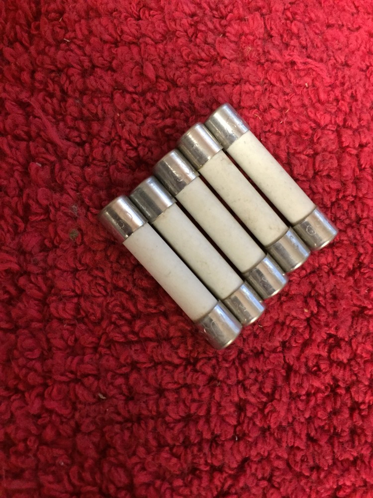 MDA-6 1/4 BUSSMANN FUSE 5 PCS NEW