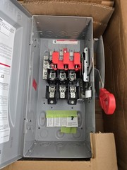 Siemens HF321N Fusible Safety Disconnect Switch 30A 240VAC 3P 3PH NEMA 1 NOS