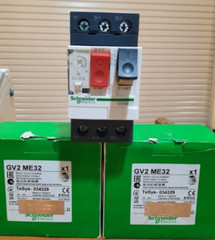 1PC – Schneider GV2ME32 Motor circuit breaker, TeSys GV2, 3P, 24-32 A- NEW