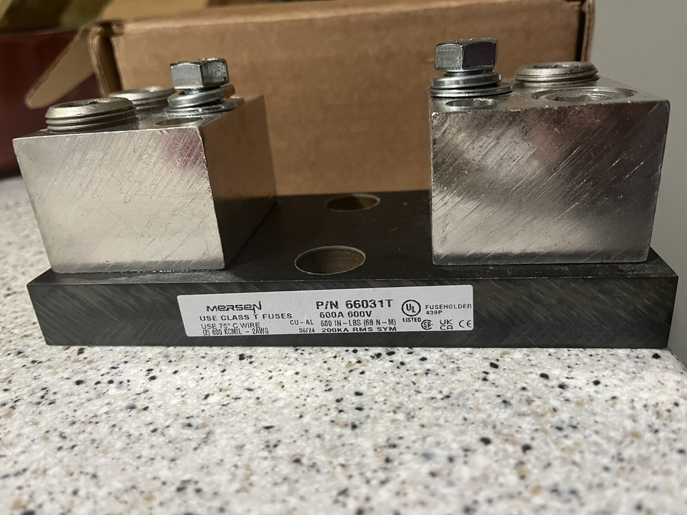 6603-T Fuse Block