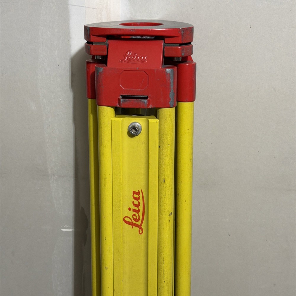 Leica GST120-9 Wooden Heavy Duty Tripod
