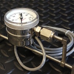 GTC Products – DV2-2A – Low Pressure Diaphragm Valve (2) & IPT122 Gauge Assembly
