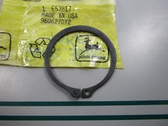 NEW OEM E52817 John Deere Snap Ring 0810