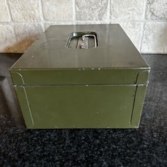Vintage ASCO Art Steel Co Green Metal Lock Box New York USA vtg – WITH 2 KEYS