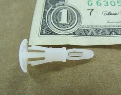 100 Essentra Snap-In Nylon PCB Circuit Board Supports Spacer Standoffs .375 .125