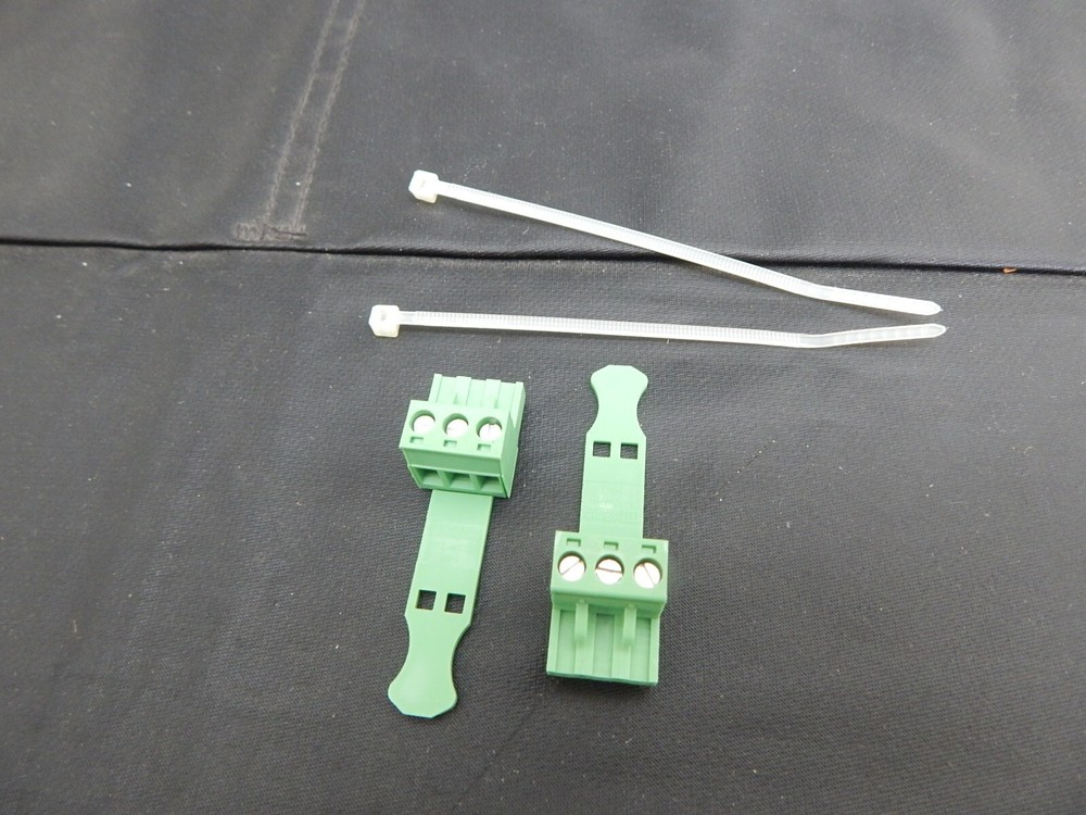 (2PCS) PHOENIX 1776168 3 WAY SCREW TERMINAL BLOCK 12A 5.08mm MSTB2,5/3-STZ-5,08
