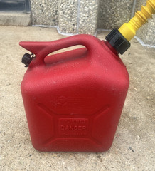 Wedco 2 1/2 Gallon Red Plastic Vented Gas Can Pre Ban wCap Pre Ban NICE! LOOK!