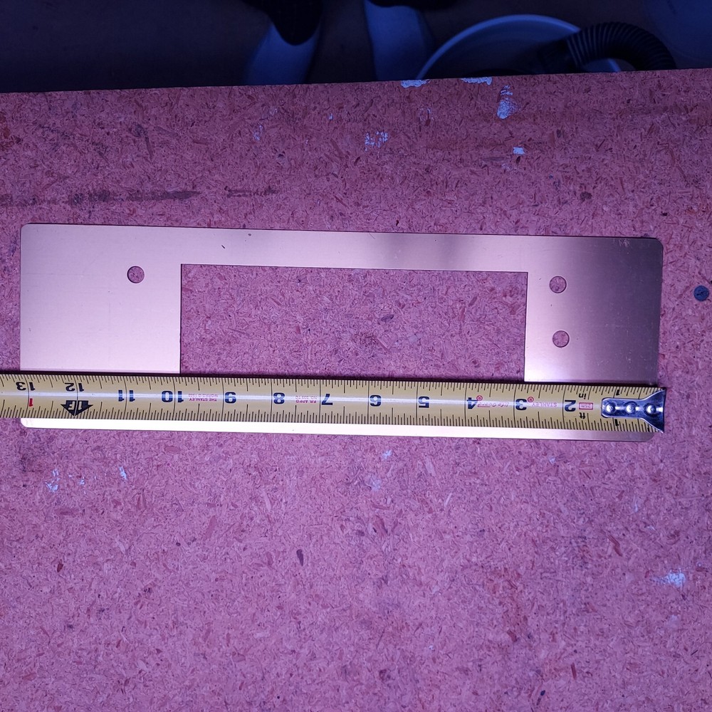 SAFLOK MT UNDER PLATE IN SATIN BRASS