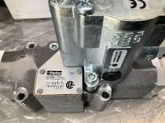 Parker L6753910253 Valvair II 4-Way, 2 Position, 3/8″ Subased Mounted Valve