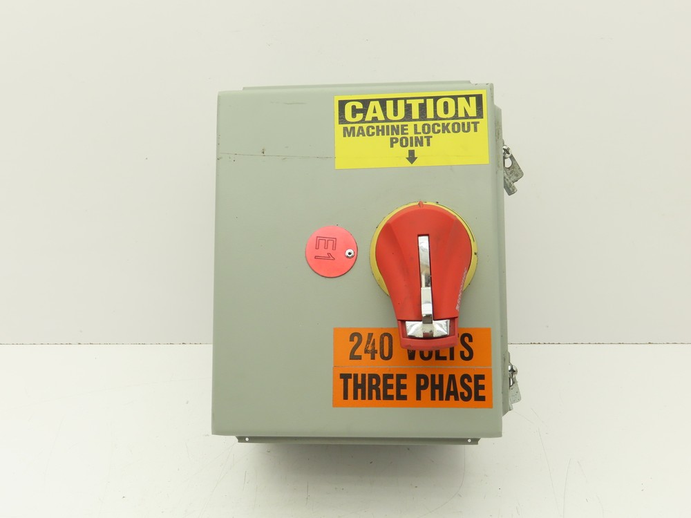 Wiegmann B100806CH Wall Mount Electrical Enclosure 10x8x6″ With Disconnect