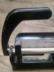 Vintage Swingline Office 3-Hole Puncher Model 350/400 Acco Brands Inc.