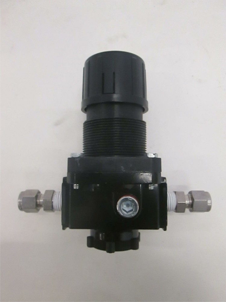 Arrow, Pressure Regulator, Model R352, Used
