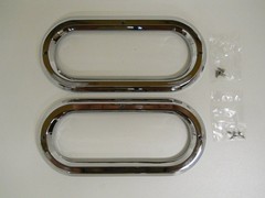 United Pacific 10490B – Clearance Light Bezel – Oval (Bulk) Chrome