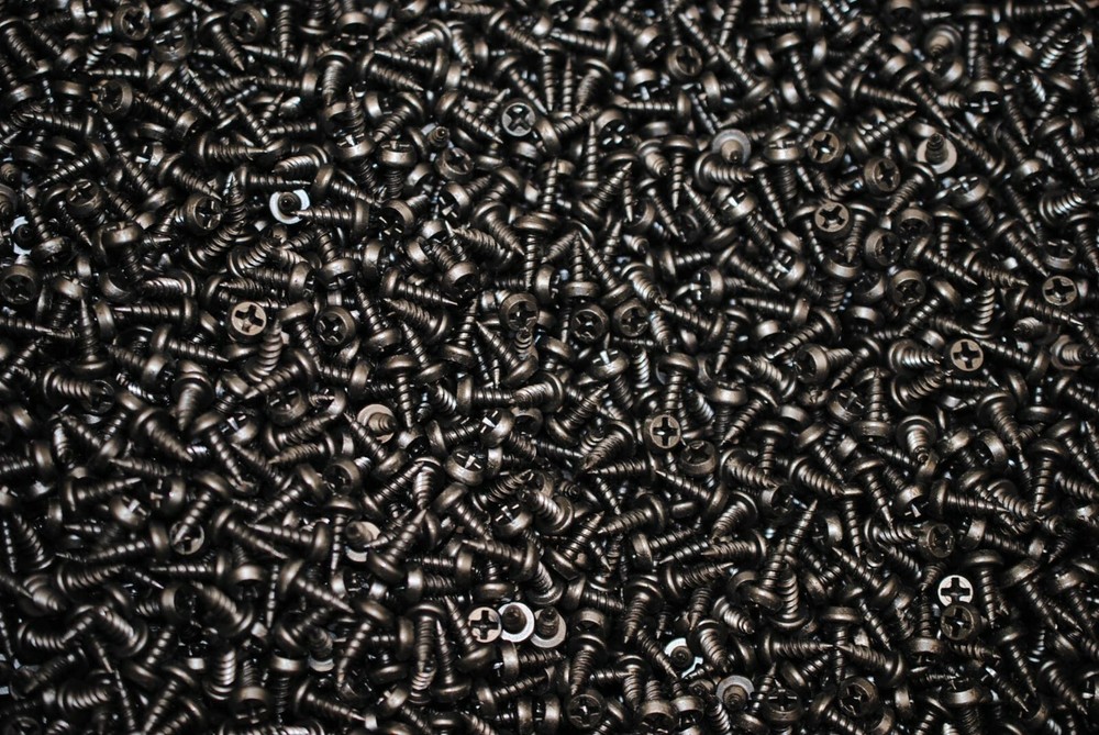 (2500) Phillips Pan Head 7 x 7/16 Framing Screw Sharp Piercing Point #7 Black