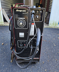 Snap-on MM250SL MIG Welder 208/230V With Gas Semi-Automatic Feed Steel