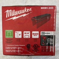 Milwaukee MNM1-600 Insulated Cable Staples 1 in x 3/4 in 14ga 600 Pack