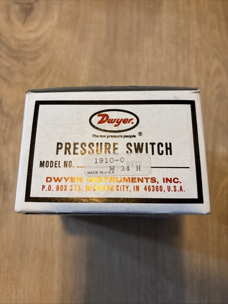 DWYER PRESSURE SWITCH 1910-0 W 34 H