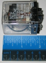 120 VAC – 10 A SPDT See Through NTE Relay – 120V AC Coil – 28VDC 10A 5 Terminal
