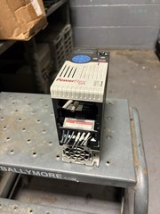 Allen-Bradley 25B-D2P3N114 Ser A Powerflex 525 AC Drive 1HP USED