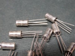 Amperex 121-413 121-414 121-415 (2N3588) PNP Germanium Transistors Sample Hfe=68