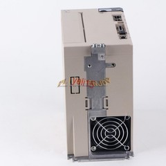 1PCS Yaskawa Servo Drive SGD7S-200A30A002 NEW