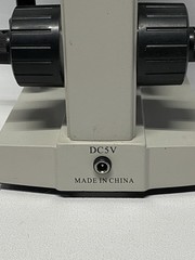 OMAX Binocular Compound Microscope w/ Mechanical Stage 4 With Camera. Read. Y4