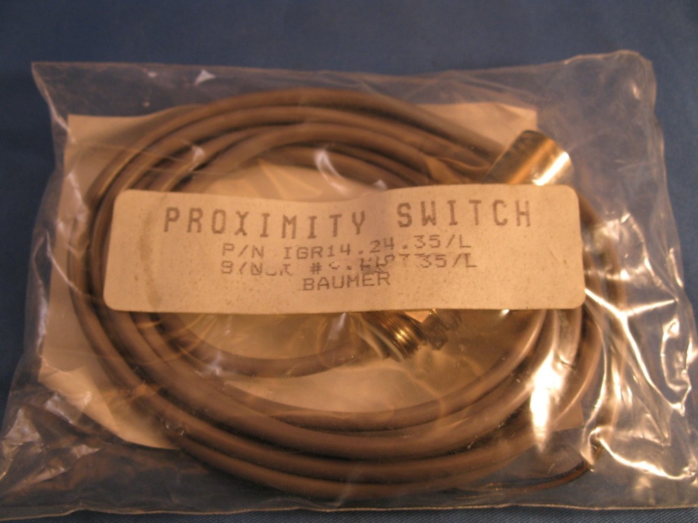 Baumer IGR 14.24.35L Proximity Switch new
