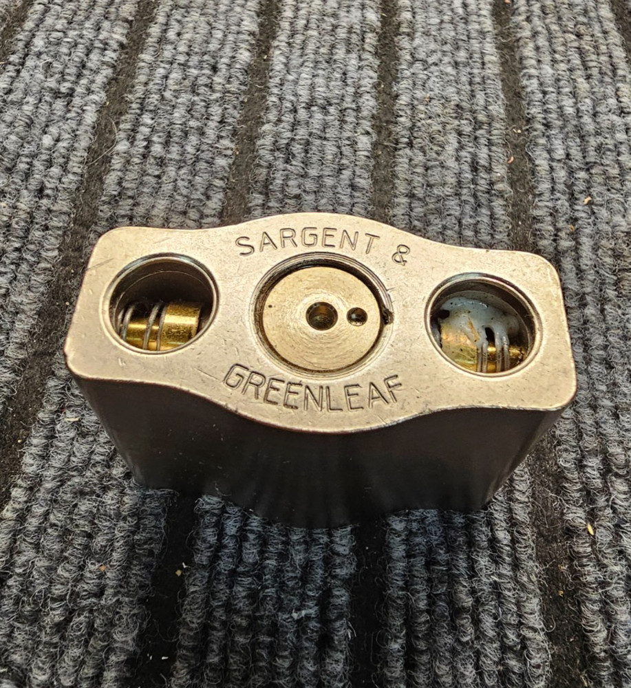 Sargent & Greenleaf Padlock Environmental Type NO SHACKLE, NO KEY