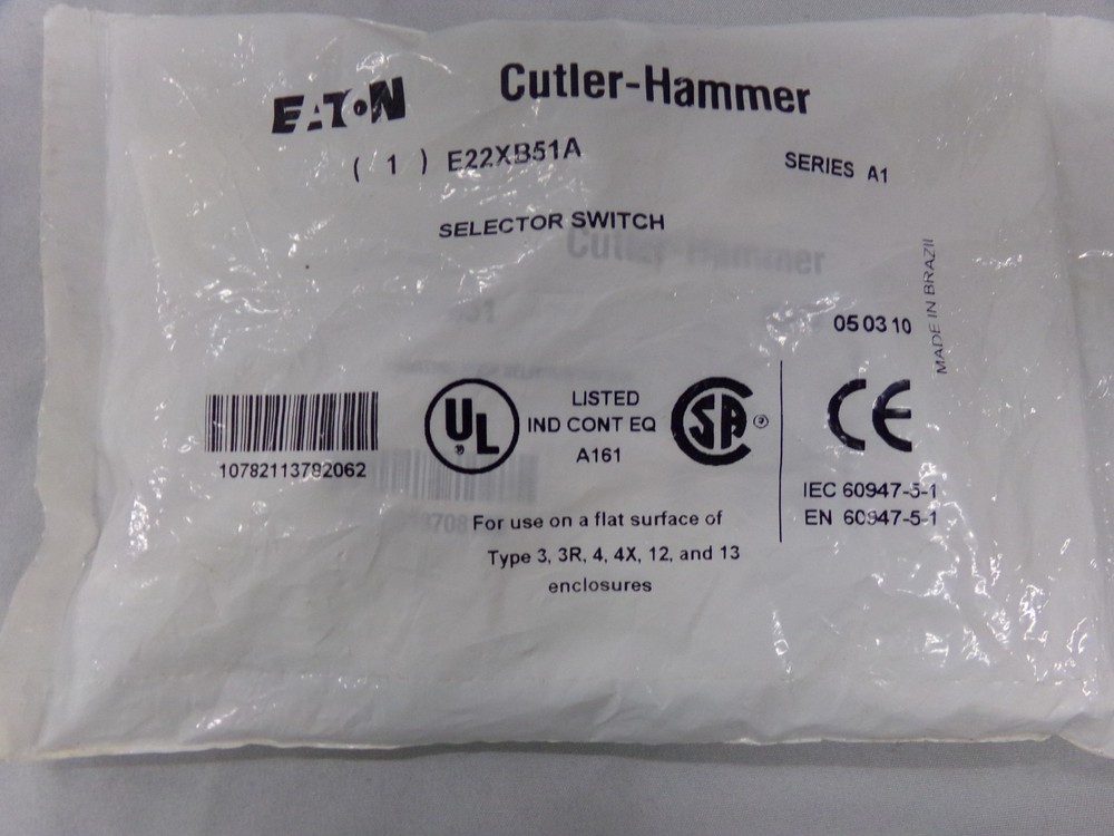 Eaton Cutler-Hammer E22XB51A Selector Switch Series A1 Made in Brazil ~ NEW